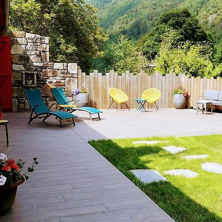 Le Relais D'Avajan Bed & Breakfast Exterior photo