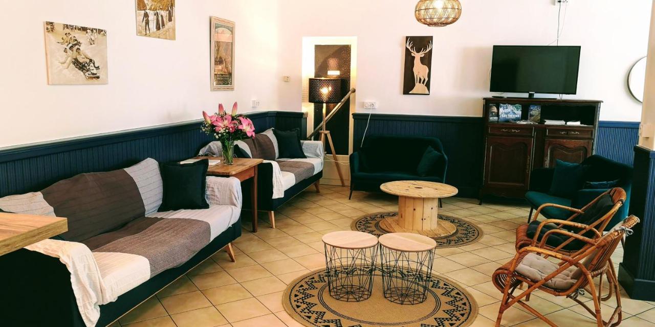 Le Relais D'Avajan Bed & Breakfast Exterior photo