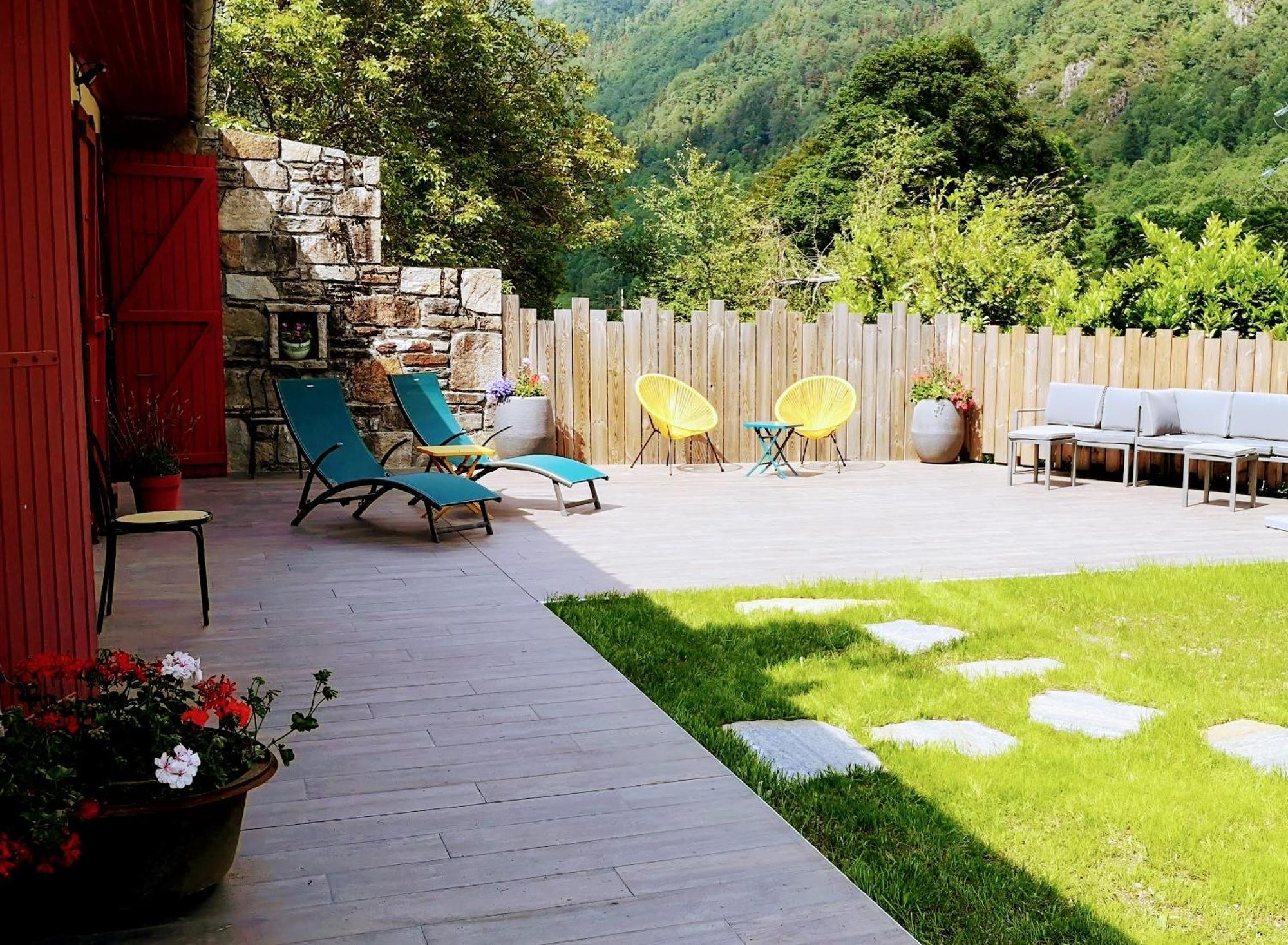 Le Relais D'Avajan Bed & Breakfast Exterior photo